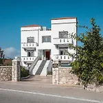 Villa Blue Pearl *